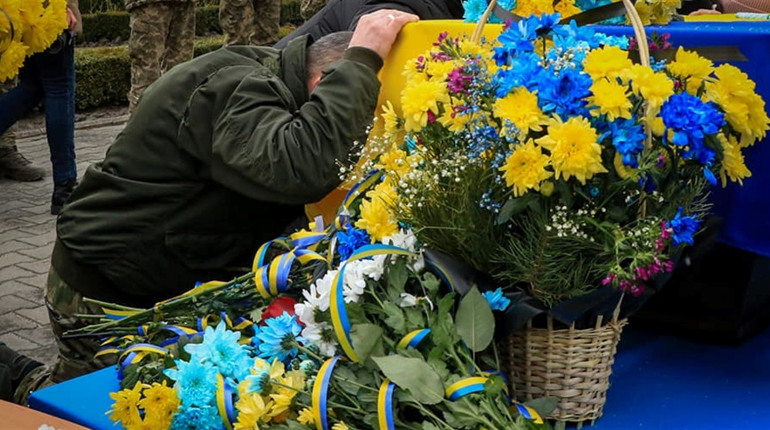 Трирічна донечка залишилася без тата: Геннадій Вакрін віддав життя за мирне небо над Україною