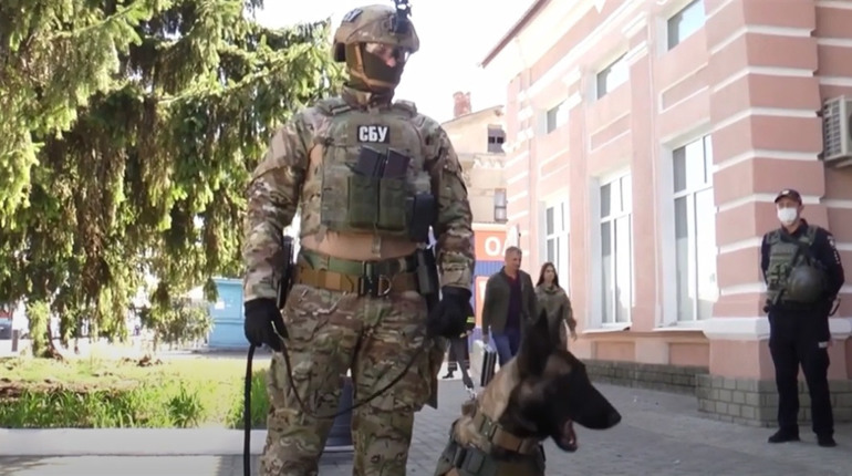 У Сватовому на залізничному вокзалі пройшли контрдиверсійні тактичні навчання: подробиці