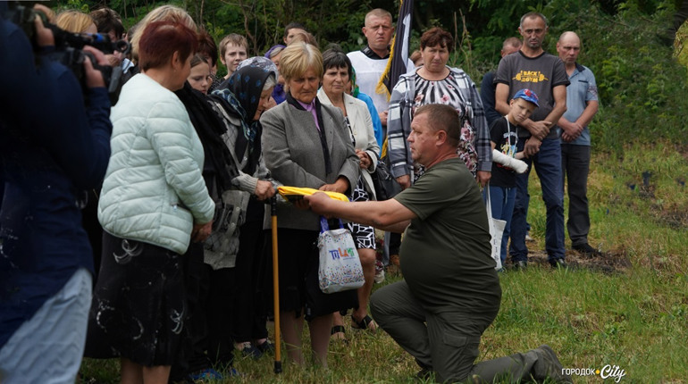Він був єдиним сином у матері: війна забрала життя Дмитра Чайки із села Лісогірка (Фоторепортаж)