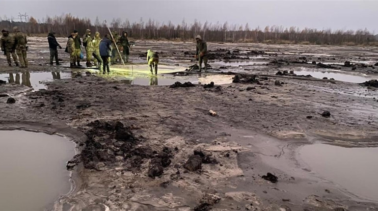 Працювали втрьох мотопомпою: на Сарненщині судитимуть групу старателів