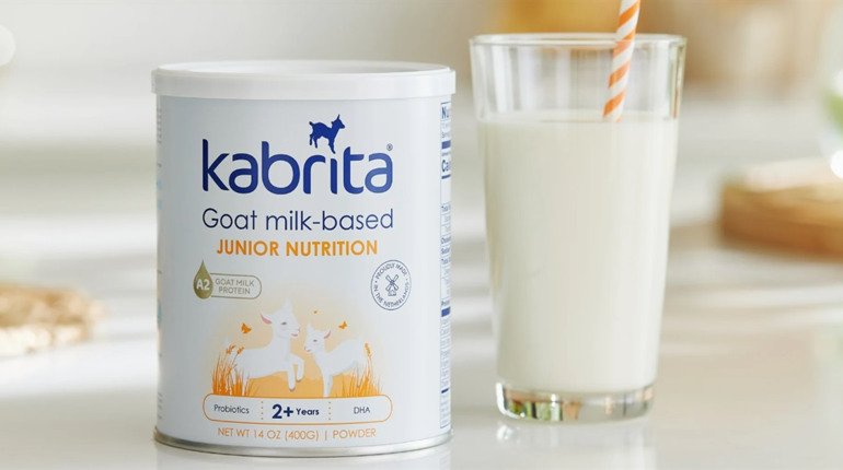 Що потрібно знати про користь козячого молока для малюків