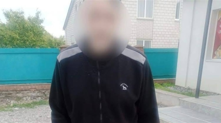 Вирвав з рук жінки на площі у Жмеринці сумку і втік: поліція затримала підозрюваного