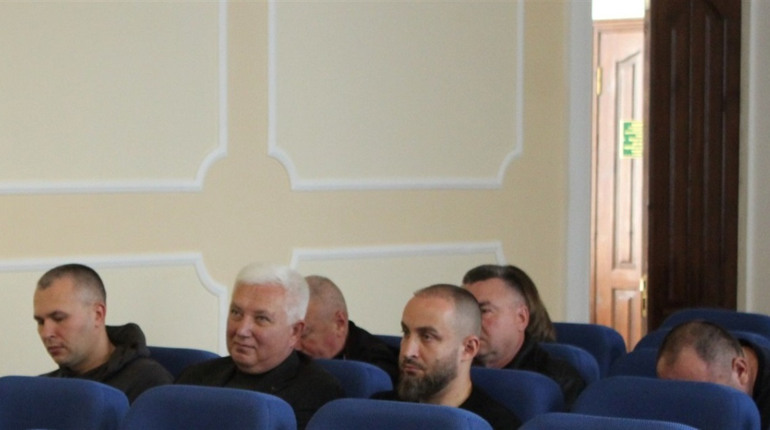 Зміни у складі депутатів Гадяцької міської ради: Володимир Кирченков став народним обранцем