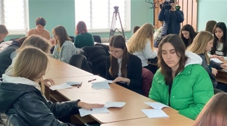 У Смілі пройшли правові змагання серед старшокласників