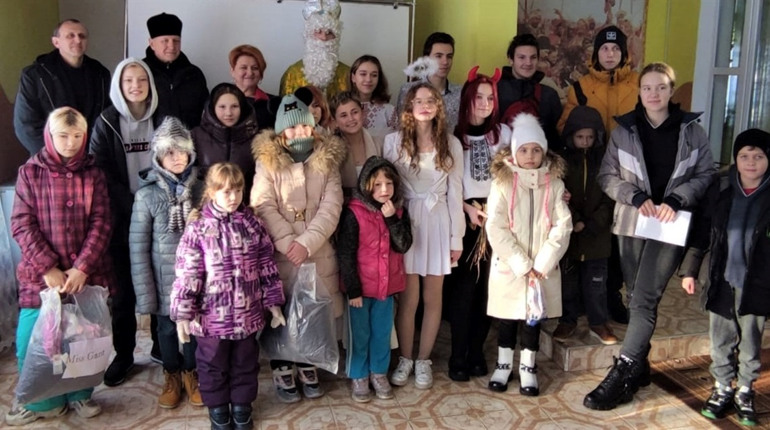 Миколая люблять діти