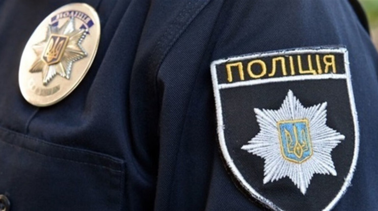 На Переяславщині затримали чоловіка, який отримав посилку з наркотиками: хроніка поліції 30 березня