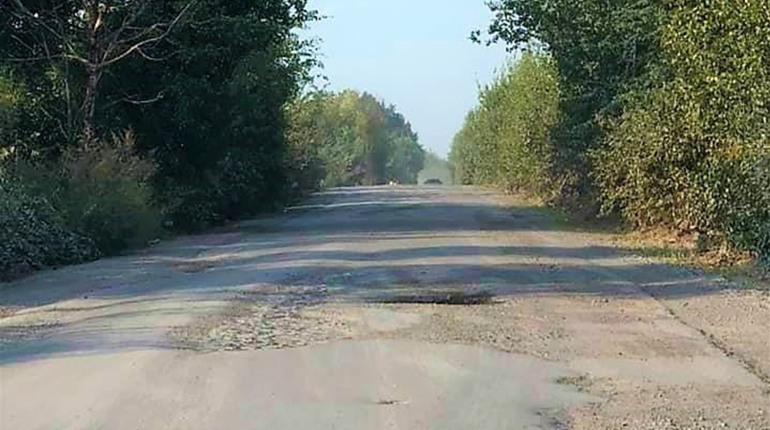 Від «Варшавки» до Клесова: на Сарненщині ремонтуватимуть розбиту дорогу
