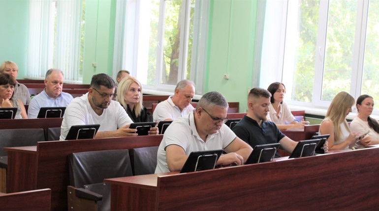 Бюджет перевиконано, деякі зміни у штаті: що ухвалили на сесії Біляївської міської ради
