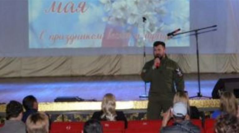 В окуповану Чаплинку зачастили кремлівські музиканти-пропагандисти