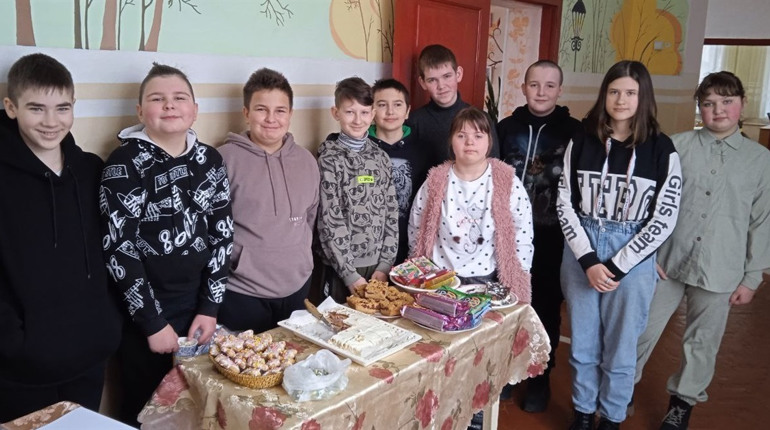 Молодь ініціює благодійний ярмарок на користь військових: долучайтеся!