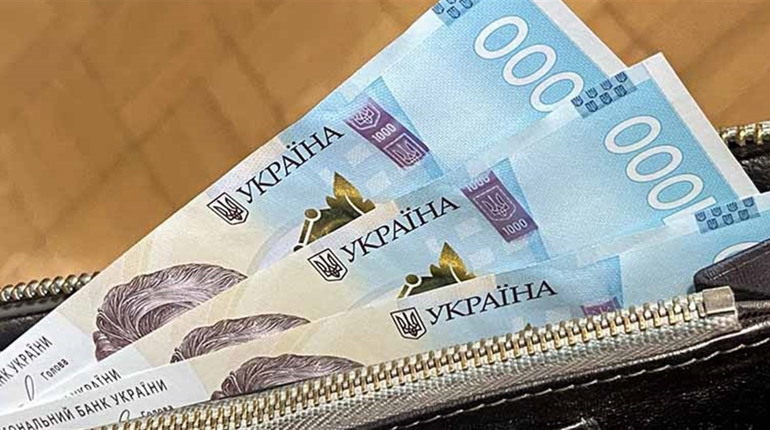 Дев’ятьом випускникам-сиротам Городоцької громади повернули заборговані виплати