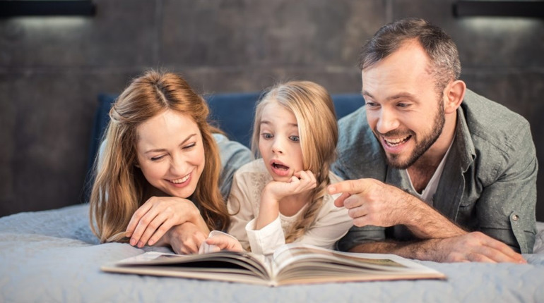 Батьки новонароджених можуть отримати кошти на книжки: у Раді зареєстрували законопроєкт