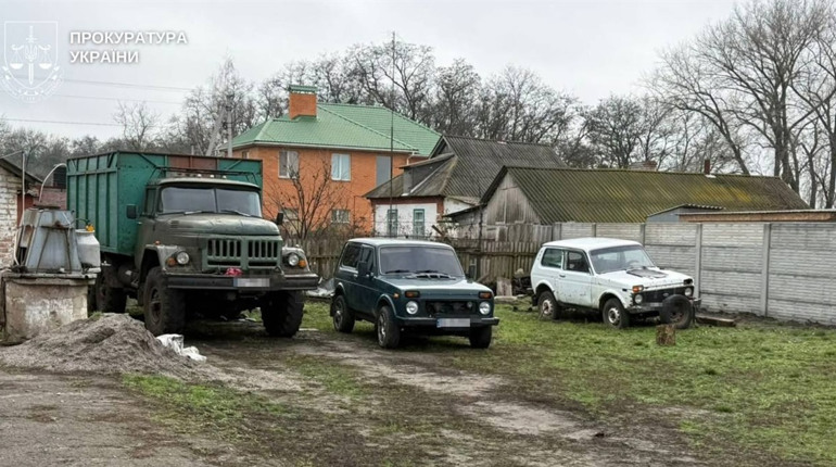 Прокурори повідомили про підозру трьом лісорубам: довкіллю завдано понад 2,3 млн грн збитків