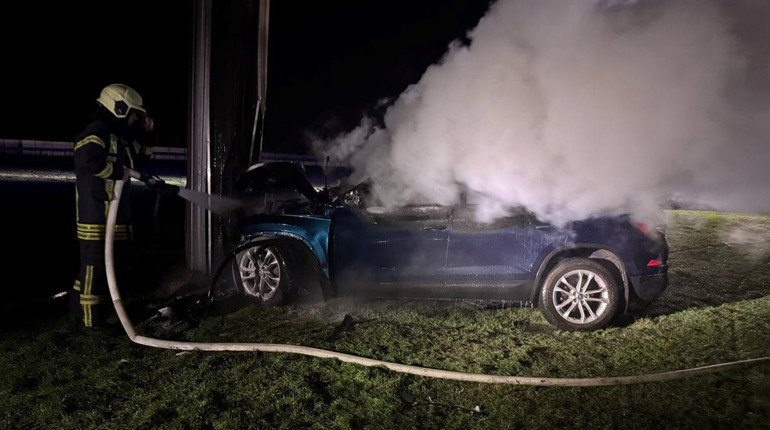 ДТП біля Промринку в Авангарді: авто загорілося, загинули троє людей