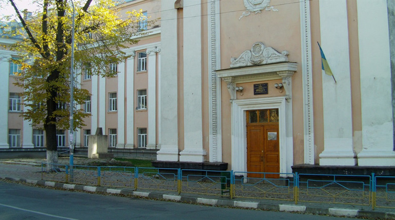 У Дрогобичі суд покарав маму, яка забула забрати сина зі школи: заявила у поліцію про його зникнення