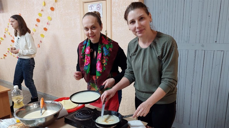 У Мені готували млинці та збирали гроші на ЗСУ