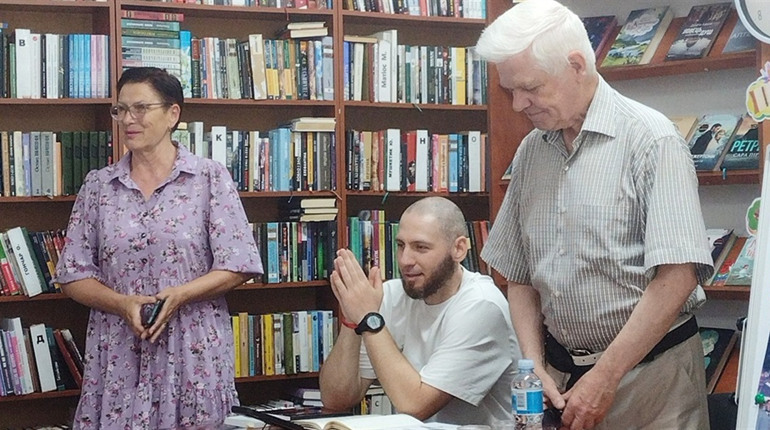 Як пройшла презентація нової книги Миколи Романюка