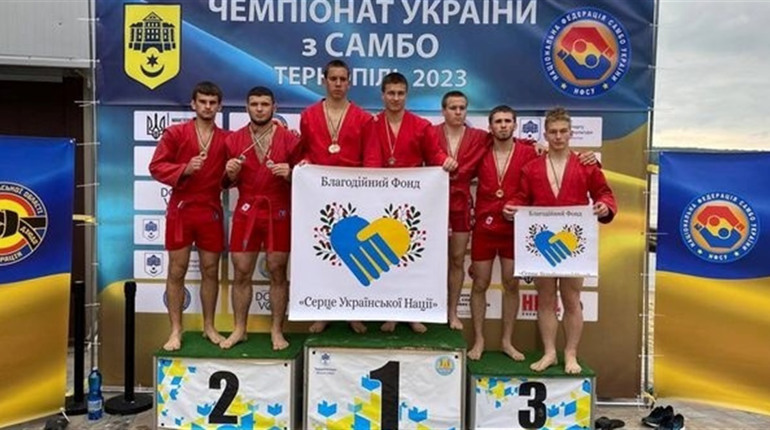 Нетішинські самбісти привезли багато нагород з Чемпіонату України