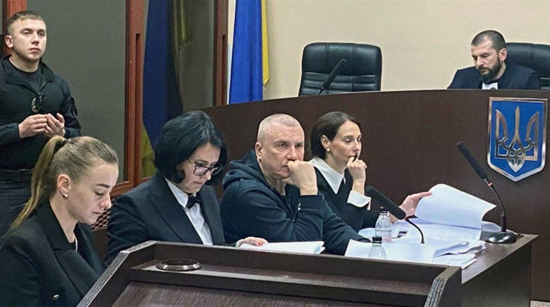 Скандал із заставою воєнкома Борисова: адвокати Януковича заплатили за нього 44 млн грн