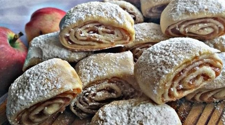 Рецепт дня: печиво з яблуками, корицею та горіхами