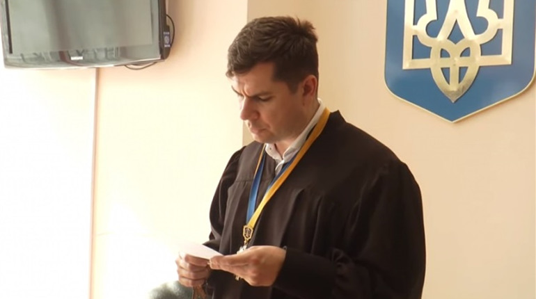 В Херсонському міському суді обрали нового голову. Розповідаємо, хто ним став