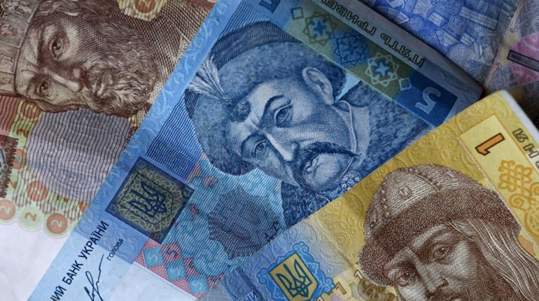 Монети замість банкнот: паперові дрібні виводять з обігу