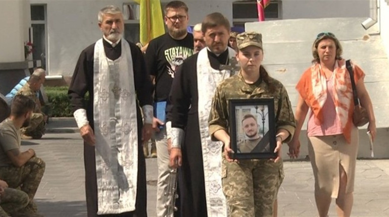 У Житомирі попрощалися з уродженцем Луганщини. Загинув на передовій
