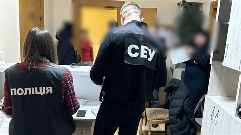 Підозрюваному директору “Дрогобичтеплоенерго” продовжили нічний домашній арешт, але повернули авто