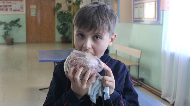 У трьох школах Калинівки запрацювали буфети для харчування школярів: що там продають