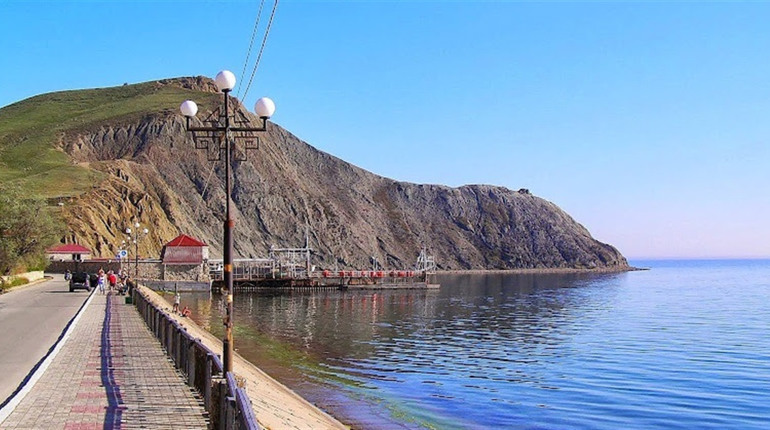 У Криму мешканці селища неподалік Феодосії протестують проти знесення єдиного ринку