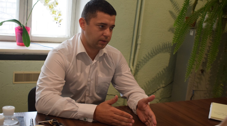 Про новий викид сміття, могили атовців та гральні заклади: перший брифінг нового керівника поліції