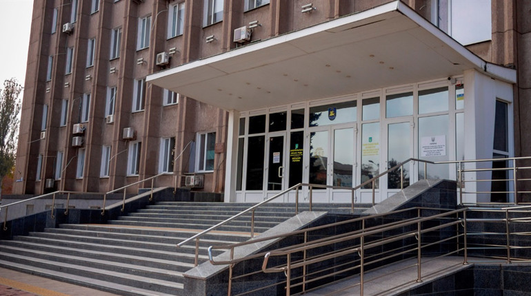 Виконком Нікополя закуповує препарати калію йодиду та респіратори: подробиці