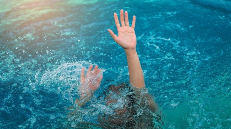 Рятувальники застерігають про небезпеку купання в холодній воді