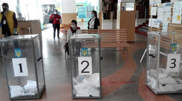 Після можливих виборів в Україні на Херсонщині залишаться військові адміністрації