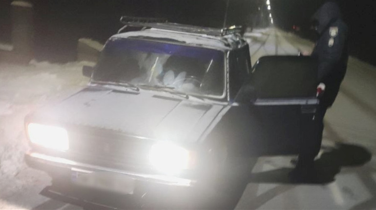 У Сарненському районі нетверезий водій намагався відкупитися від поліцейських
