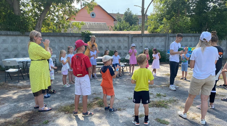 Першачків привітали з початком шкільного життя: як, де і для кого відбулося свято