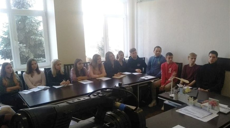 Молодь — це сьогодні: чи бачать уманські студенти своє майбутнє в Україні