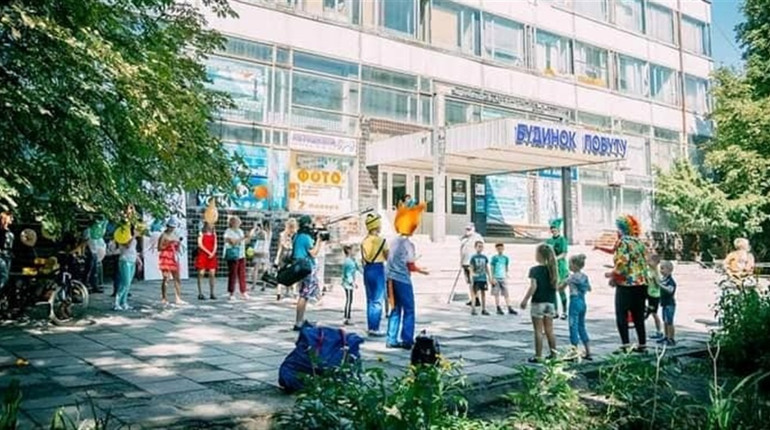 Куди у Жовтих Водах приносити речі для нужденних та що саме потрібно