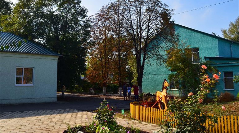 У біляївському дитсадку "Веселка" штормовий вітер зірвав дах. Заклад тимчасово припиняє роботу