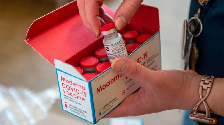 Як і де записатись на щеплення вакциною Moderna у Вараші