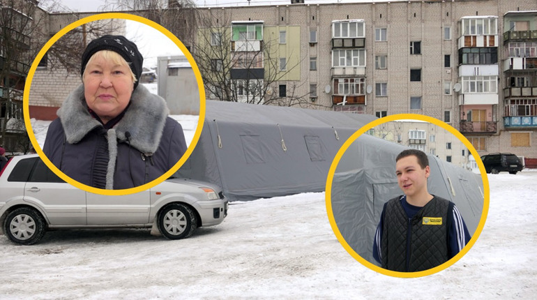 «Спала під двома ковдрами, бо двері вибиті були». Як Шостка оговтується від ракетного обстрілу