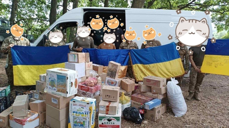 Волонтери просять відремонтувати бус, який возить допомогу на фронт: куди жертвувати кошти