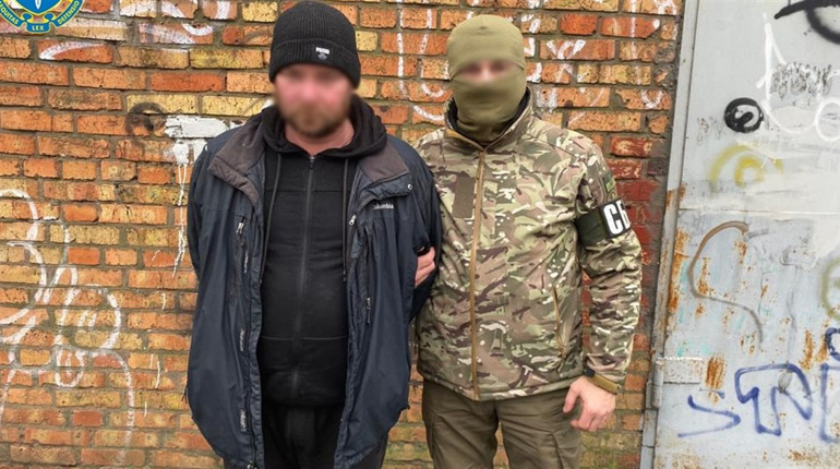 На Херсонщині затримали чоловіка, підозрюваного в роботі на ворога