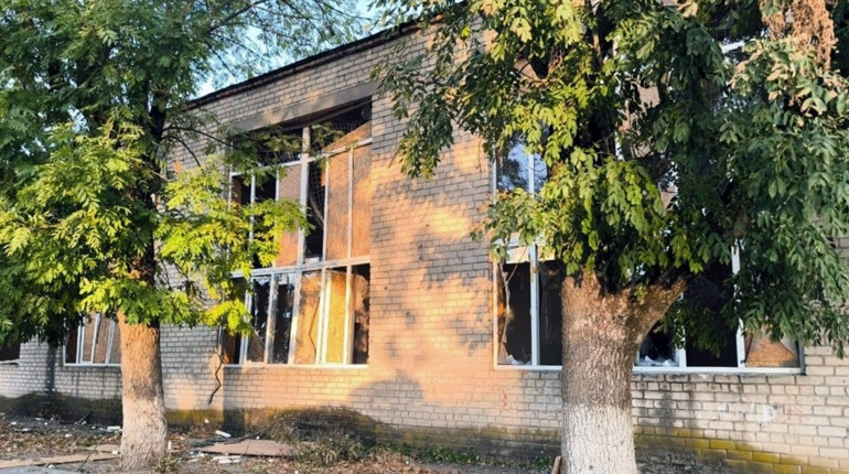 На Херсонщині армія рф завдала ударів по житлових кварталах, критичній та соціальній інфраструктурі