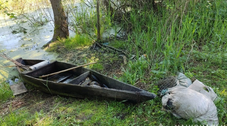 Житель Середина-Буди незаконно ловив рибу під час нересту (фото)