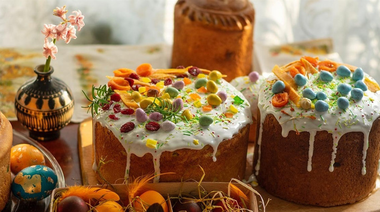 Готуємось до Великодня: перевірені рецепти смачних пасок та глазурі