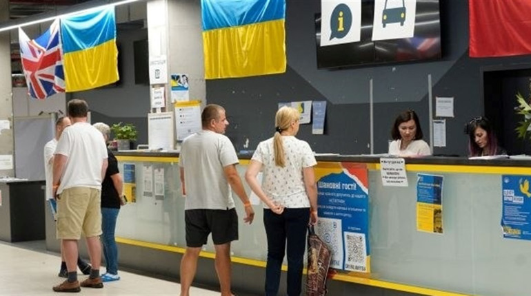У Польщі зареєстрували новий законопроєкт про пільги для українців