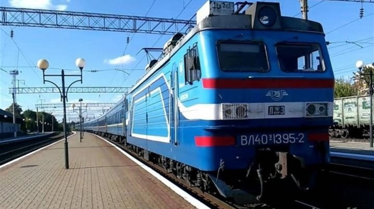 Львівські потяги з Херсона та Новоолексіївки знову зупинятимуться в Тернополі та Луцьку