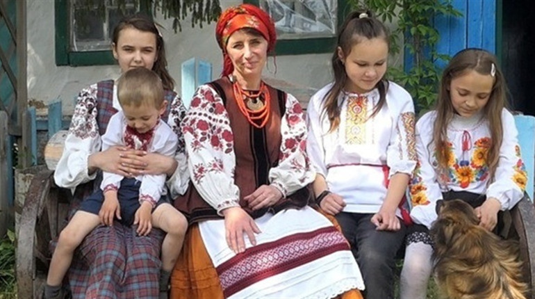 Музей на Глухівщині оголосив мистецький челендж «Орнамент поколінь». Як долучитися?