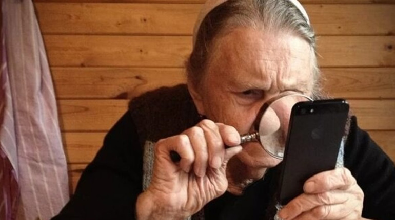 Навесні біляївським вакцинованим пенсіонерам 60+ обіцяють безкоштовні смартфони